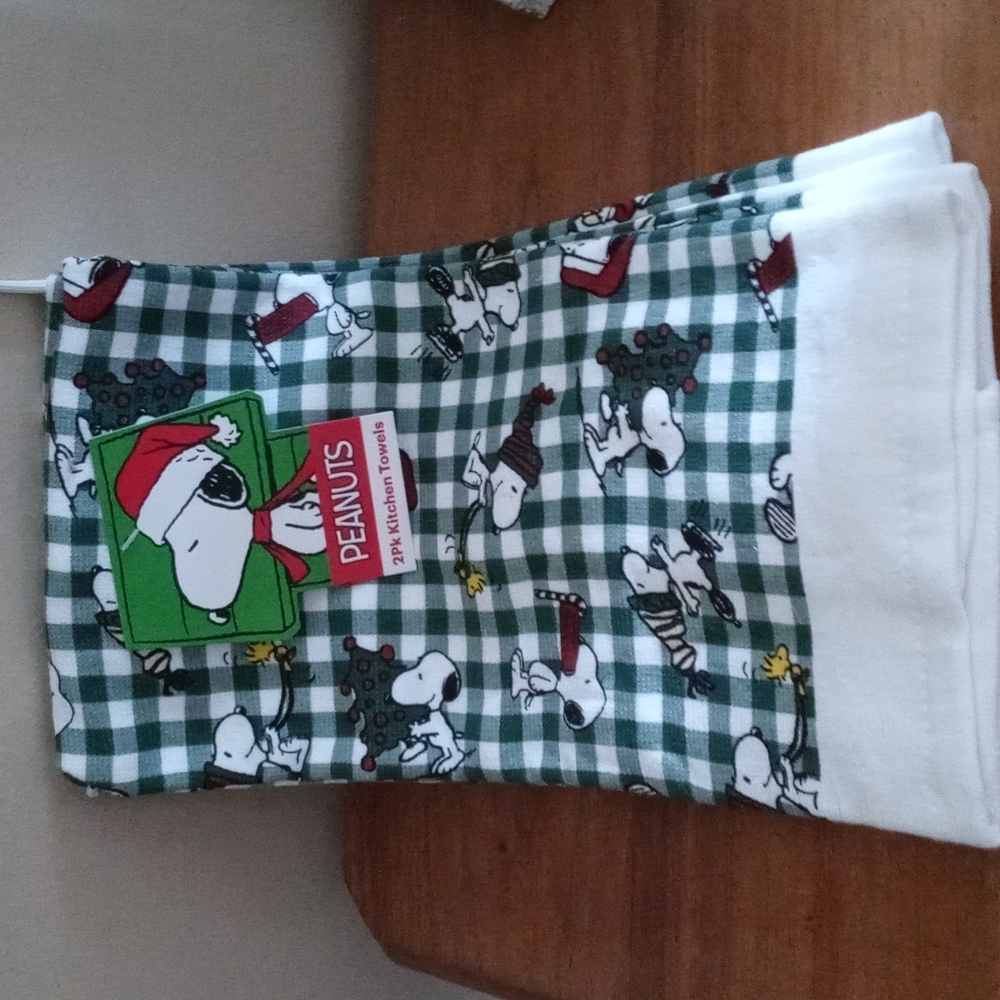 Snoopy Christmas kitchen towels